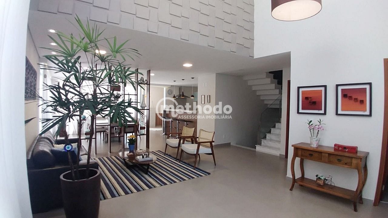 Casa, 4 quartos, 330 m² - Foto 2