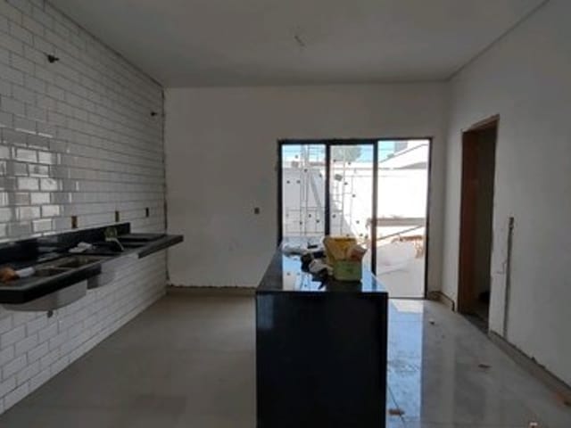 Casa com 300m² 3 quartos e 3 banheiros, à venda, no bairro Bairro do Grama em Caçapava