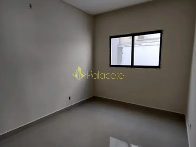 Casa com 300m² 3 quartos e 3 banheiros, à venda, no bairro Bairro do Grama em Caçapava
