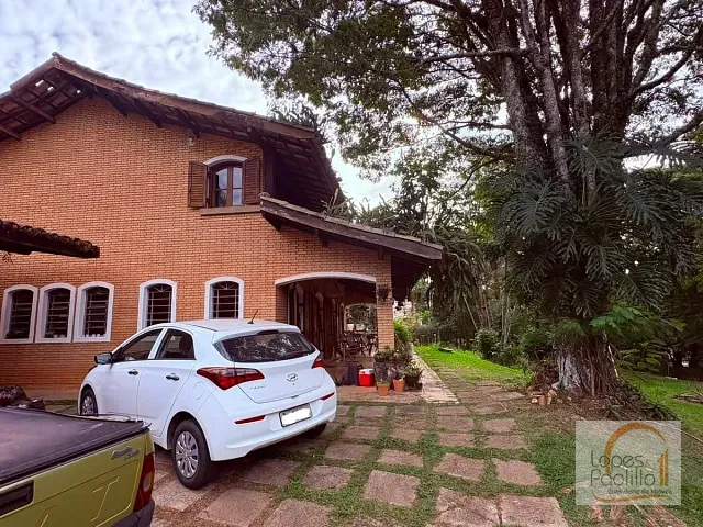 Casa com 710m² 4 quartos e 5 banheiros, à venda, no bairro Retiro das Fontes em Atibaia