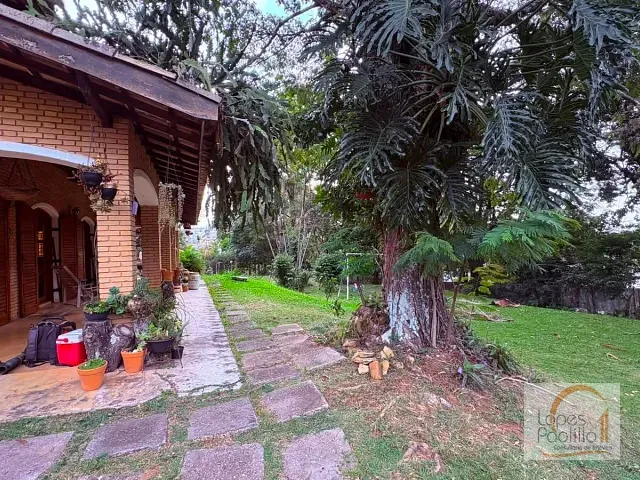 Casa com 710m² 4 quartos e 5 banheiros, à venda, no bairro Retiro das Fontes em Atibaia