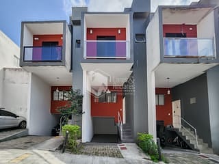 Foto do Casa-Casa no condomínio Condomínio Neo Village para venda com 2 quartos, 76m²