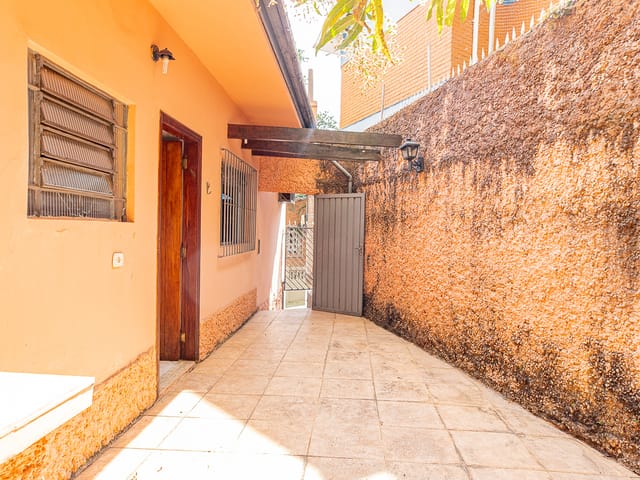 Foto do Casa - Casa tipo para venda em Bela Vista com 1 quarto, 80m² | Lares e Andares Imóveis