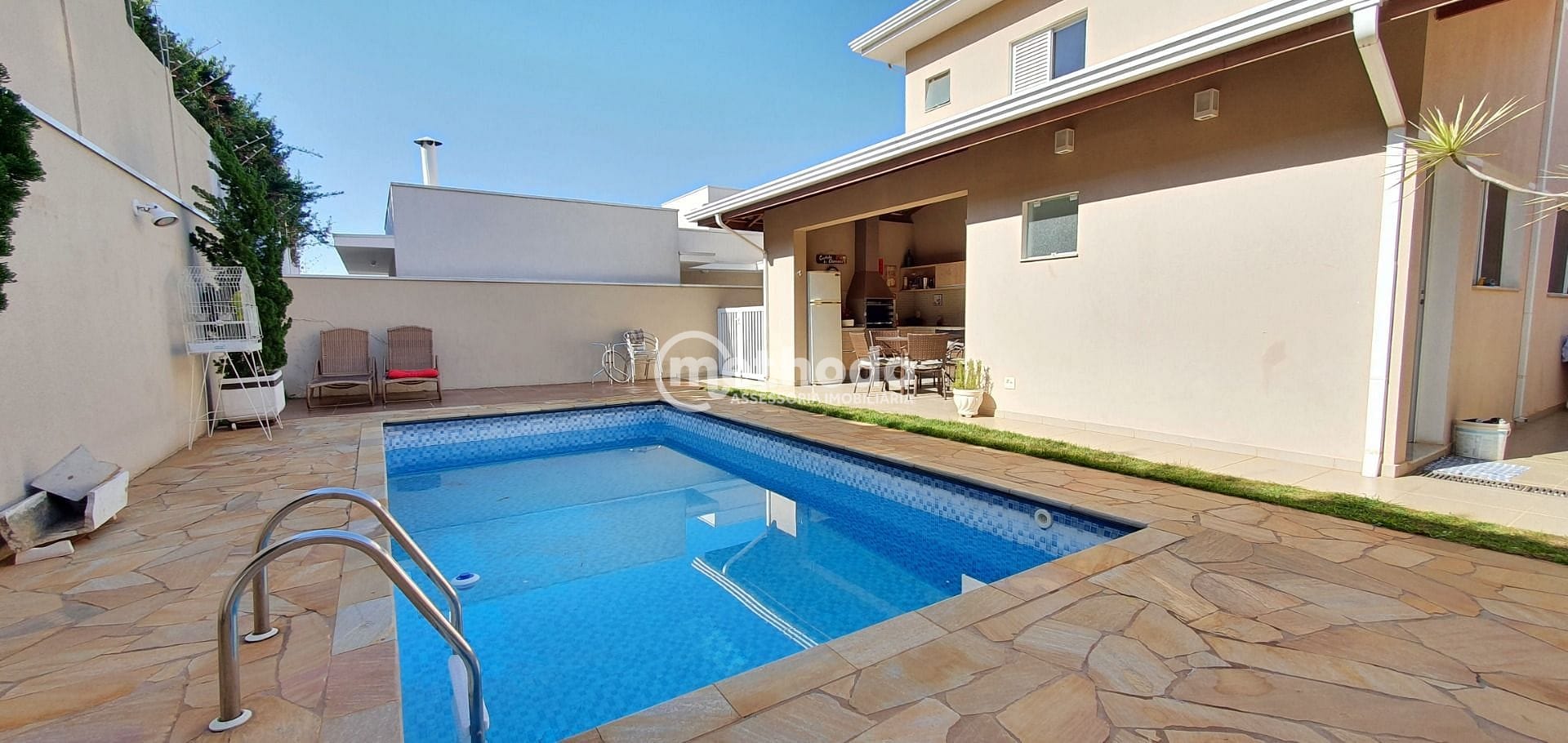 Casa, 3 quartos, 227 m² - Foto 1