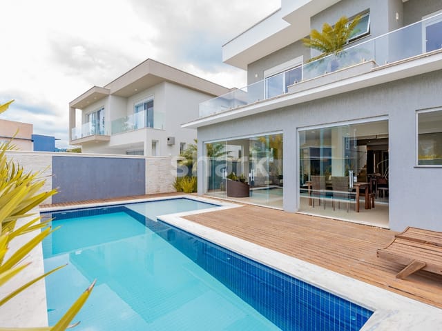 Casa com 498m² 4 quartos e 6 banheiros, à venda, no bairro Alphaville em Santana de Parnaíba