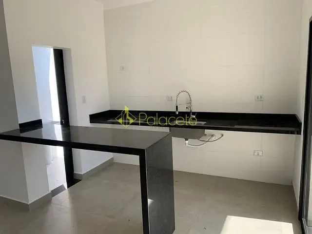 Casa com 300m² 3 quartos e 3 banheiros, à venda, no bairro Bairro do Grama em Caçapava
