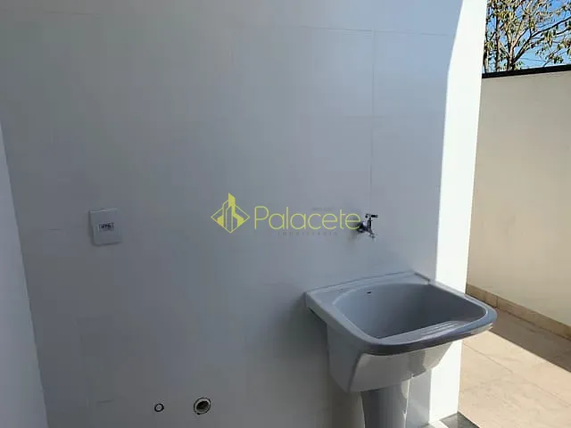 Casa com 300m² 3 quartos e 3 banheiros, à venda, no bairro Bairro do Grama em Caçapava