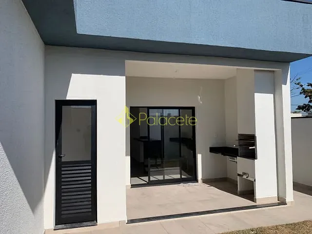 Casa com 300m² 3 quartos e 3 banheiros, à venda, no bairro Bairro do Grama em Caçapava