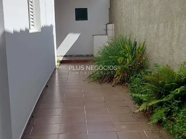 Casa com 268m² 3 quartos e 3 banheiros, à venda, no bairro Jardim Leocádia em Sorocaba