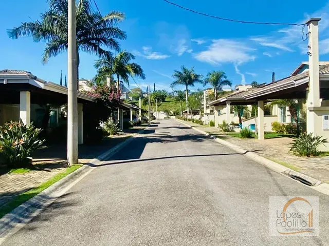 Casa com 250m² 3 quartos e 3 banheiros, à venda, no bairro Jardim Santa Bárbara em Atibaia