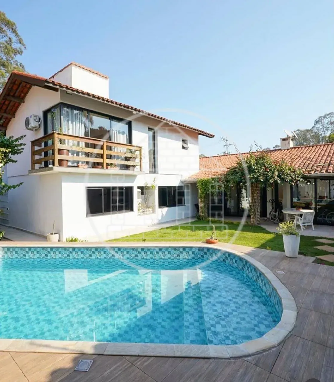 Casa, 3 quartos, 380 m² - Foto 1