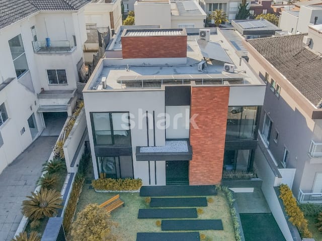 Casa com 476m² 5 quartos e 7 banheiros, à venda, no bairro Tamboré em Santana de Parnaíba