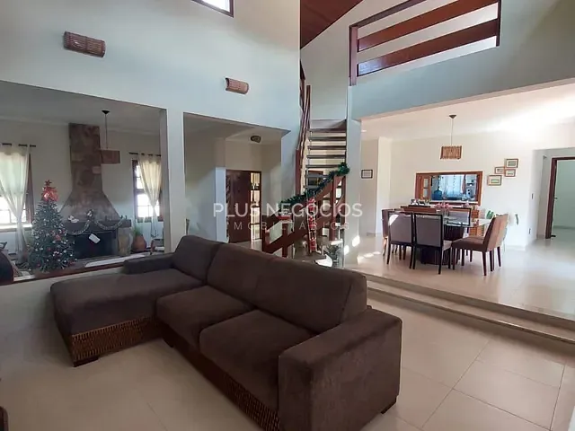 Casa com 1438m² 4 quartos e 5 banheiros, à venda, no bairro Vivendas do Lago em Sorocaba