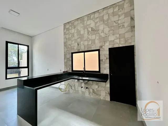 Casa com 200m² 3 quartos e 2 banheiros, à venda, no bairro Jardim dos Pinheiros em Atibaia