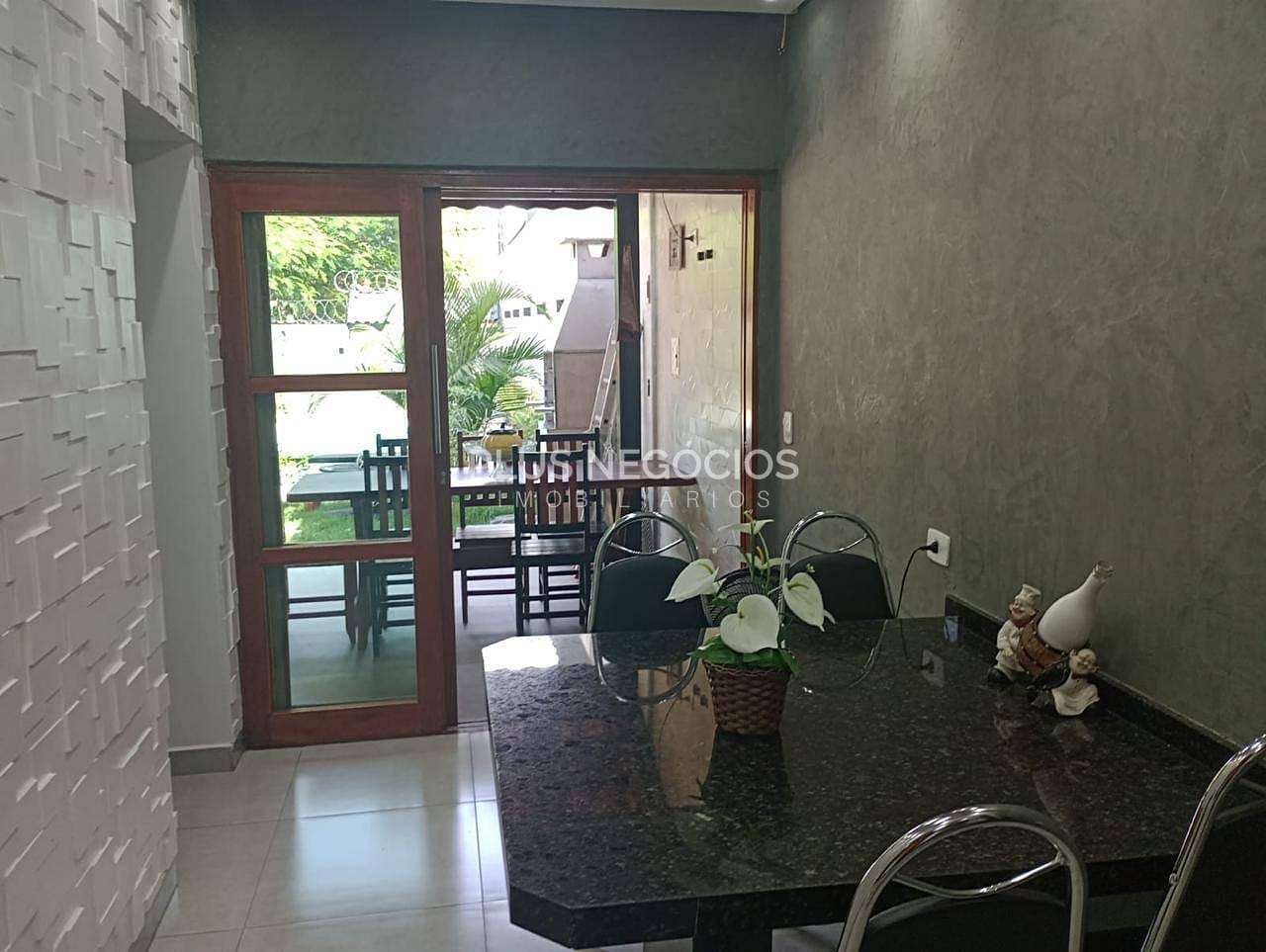 Casa, 3 quartos, 300 m² - Foto 17