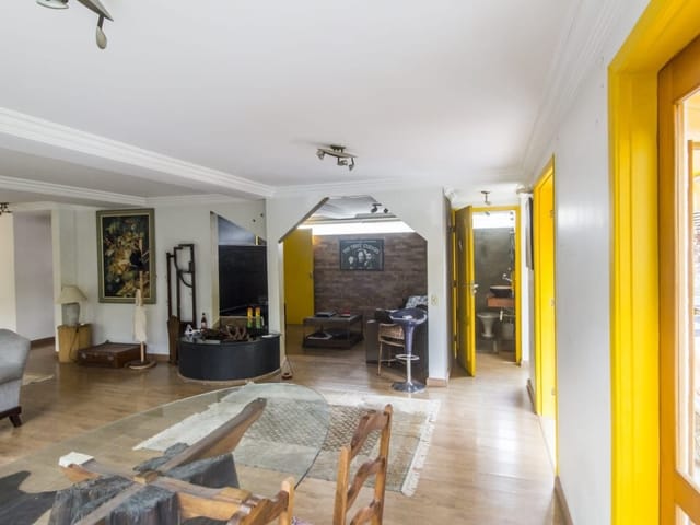 Casa com 364m² 3 quartos e 3 banheiros, à venda ou para alugar, no bairro Alphaville em Santana de Parnaíba
