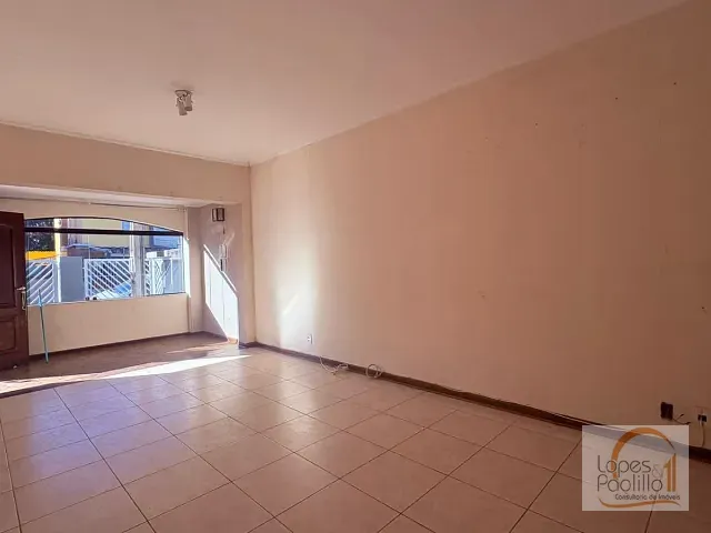 Casa com 250m² 2 quartos e 2 banheiros, à venda, no bairro Vila Thais em Atibaia