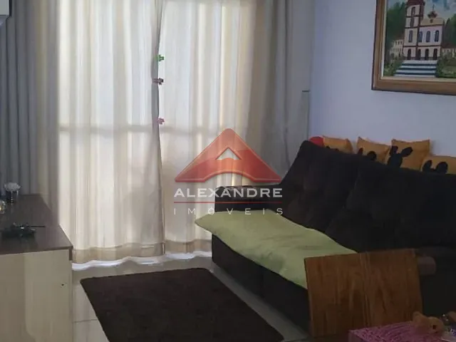 Casa com 200m² 3 quartos e 2 banheiros, à venda, no bairro Jardim das Flores em São José dos Campos