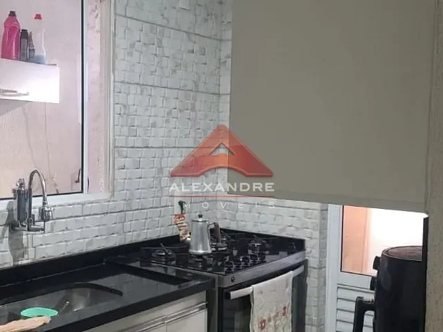 Casa com 200m² 3 quartos e 2 banheiros, à venda, no bairro Jardim das Flores em São José dos Campos