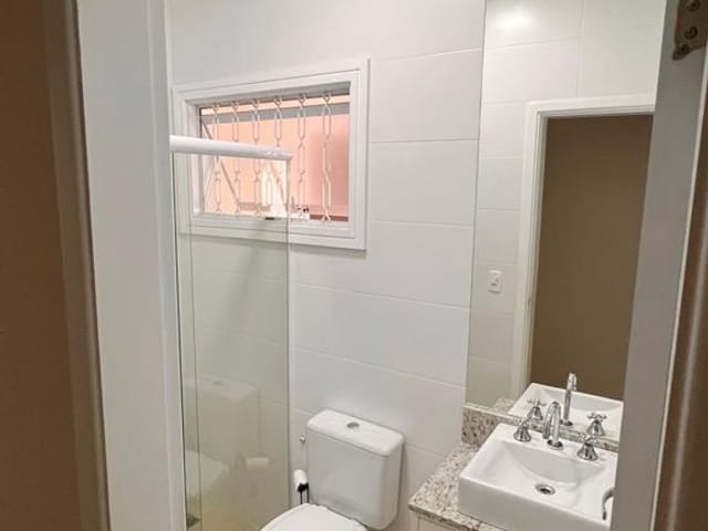 Casa 2 quartos e 2 banheiros, à venda, no bairro Vila dos Comerciarios II em Taubaté