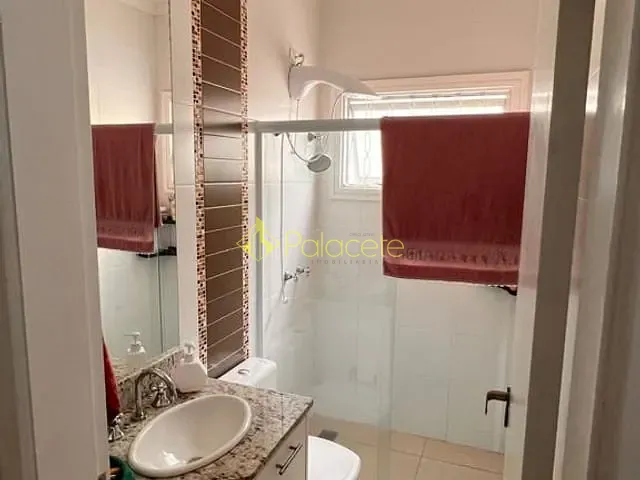 Casa 2 quartos e 2 banheiros, à venda, no bairro Vila dos Comerciarios II em Taubaté