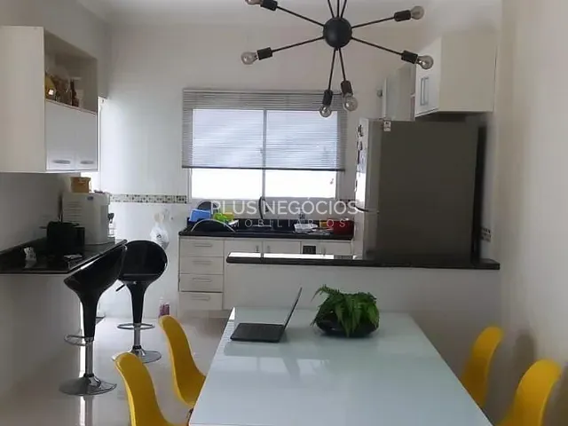 Casa com 226m² 3 quartos e 3 banheiros, à venda, no bairro Jardim Novo Horizonte em Sorocaba