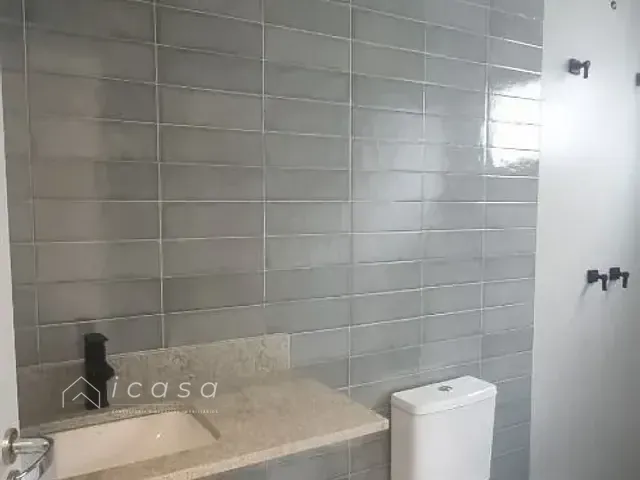 Casa com 250m² 3 quartos e 4 banheiros, à venda, no bairro Recanto dos Eucaliptos em São José dos Campos