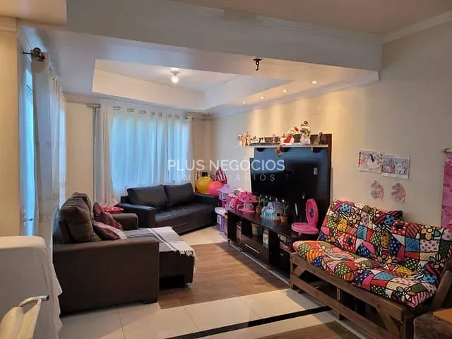 Casa com 130m² 3 quartos e 3 banheiros, à venda, no bairro Jardim São Carlos em Sorocaba