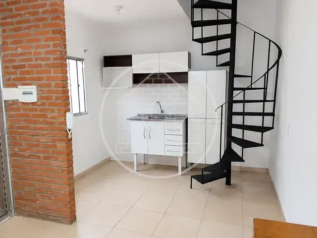 Casa com 52m² 1 quarto e 1 banheiro, para alugar, no bairro Veleiros em São Paulo