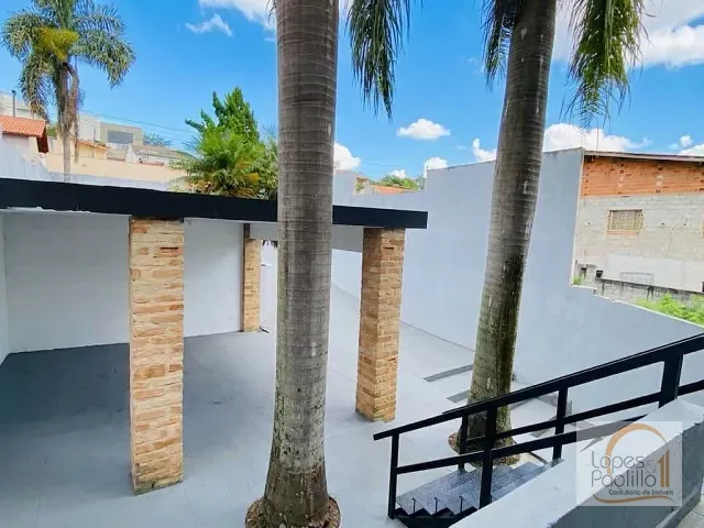 Casa com 295m² 2 quartos e 1 banheiro, à venda, no bairro Jardim América em Atibaia