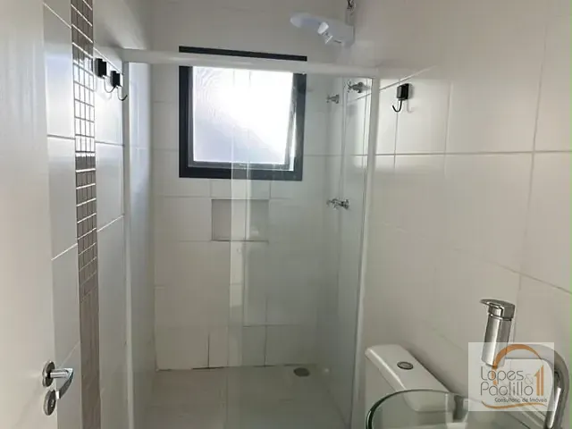 Casa com 299m² 3 quartos e 2 banheiros, à venda ou para alugar, no bairro Loanda em Atibaia