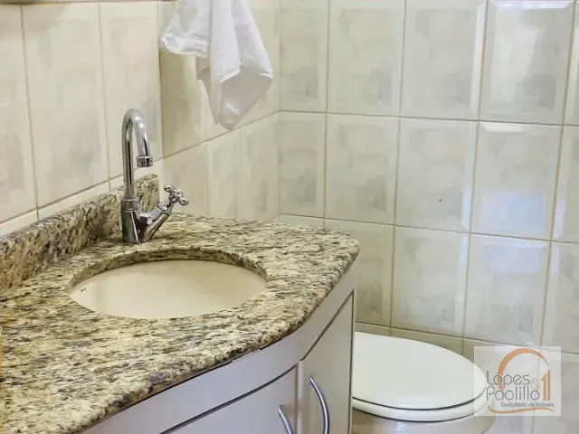 Casa com 300m² 3 quartos e 3 banheiros, à venda, no bairro Cidade Satélite em Atibaia