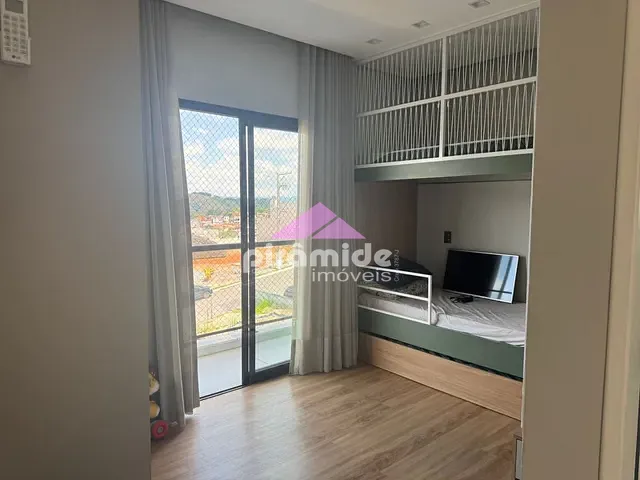 Casa com 252m², para alugar, no bairro Residencial Mantiqueira em São José dos Campos