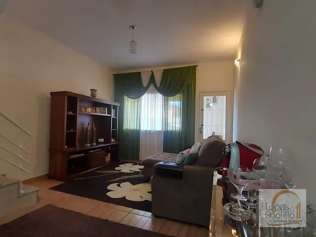 Casa com 150m² 3 quartos e 2 banheiros, à venda, no bairro Jardim Alvinópolis em Atibaia
