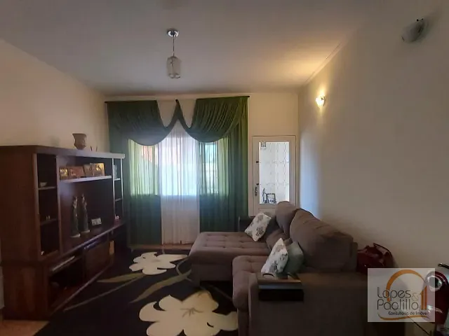 Casa com 150m² 3 quartos e 2 banheiros, à venda, no bairro Jardim Alvinópolis em Atibaia