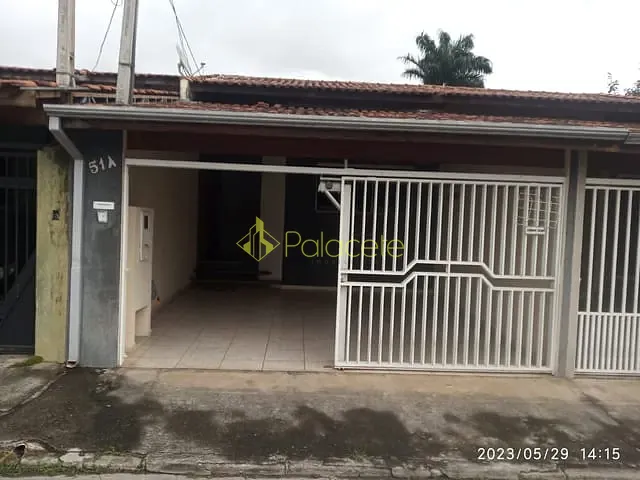 Casa 2 quartos e 2 banheiros, à venda, no bairro Parque São Domingos em Pindamonhangaba