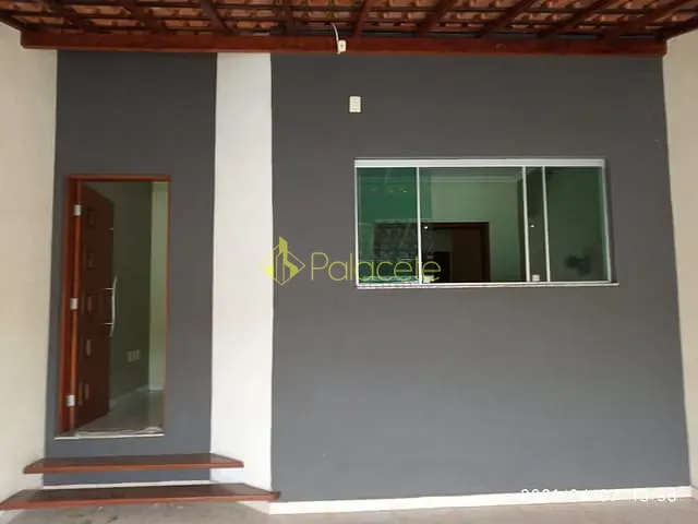 Casa 2 quartos e 2 banheiros, à venda, no bairro Parque São Domingos em Pindamonhangaba