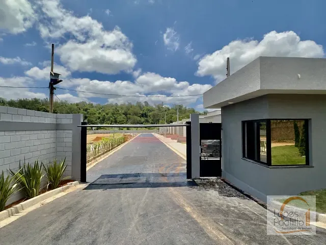 Casa com 240m² 3 quartos e 3 banheiros, à venda, no bairro Jardim Estância Brasil em Atibaia