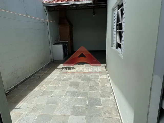 Casa com 300m² 3 quartos e 2 banheiros, à venda, no bairro Cidade Vista Verde em São José dos Campos