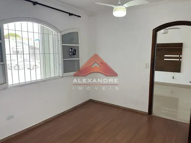 Casa com 300m² 3 quartos e 2 banheiros, à venda, no bairro Cidade Vista Verde em São José dos Campos