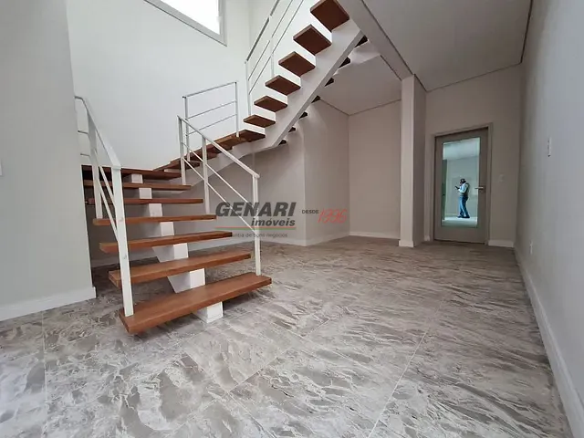 Casa com 2660m² 6 quartos e 7 banheiros, à venda, no bairro Helvétia Country em Indaiatuba