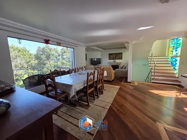 Casa com 1267m² 4 quartos e 5 banheiros, à venda, no bairro Condomínio Alpes da Cantareira em Mairiporã