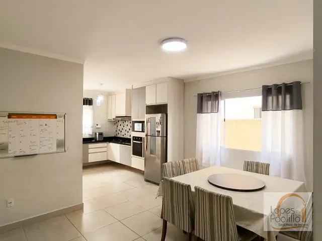 Casa com 150m² 3 quartos e 3 banheiros, à venda, no bairro Jardim Maristela em Atibaia