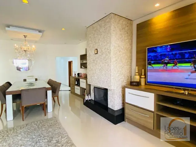 Casa com 396m² 3 quartos e 5 banheiros, à venda, no bairro Jardim Floresta em Atibaia