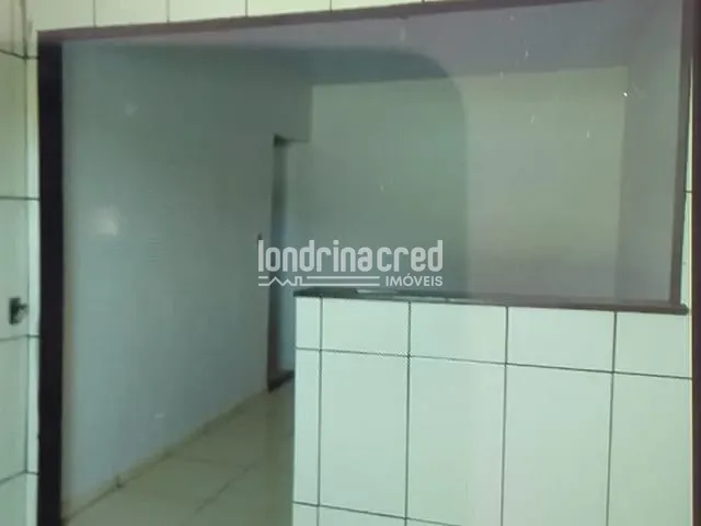 Casa com 250m² 2 quartos e 1 banheiro, à venda, no bairro Jardim Palmas em Londrina