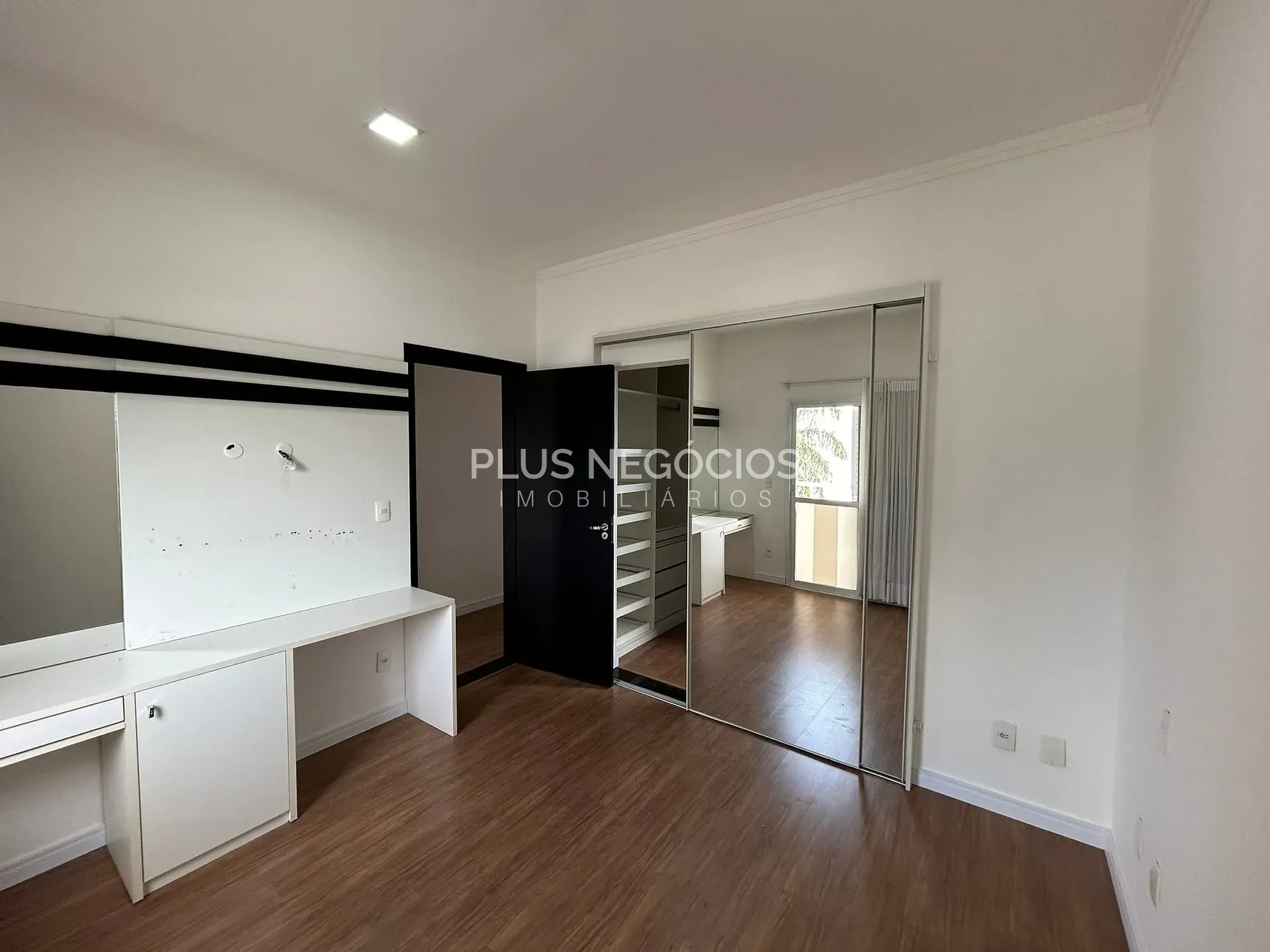 Casa, 3 quartos, 230 m² - Foto 3