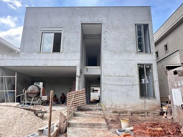 Casa com 380m² 4 quartos e 6 banheiros, à venda, no bairro Alphaville em Santana de Parnaíba