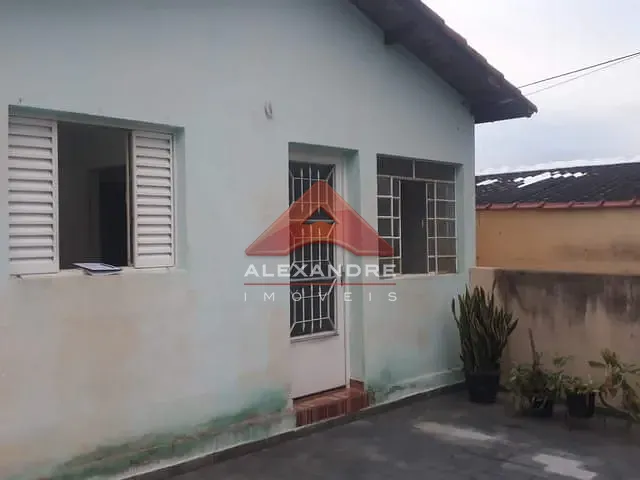 Casa com 300m² 3 quartos e 2 banheiros, à venda, no bairro Jardim Valparaíba em São José dos Campos