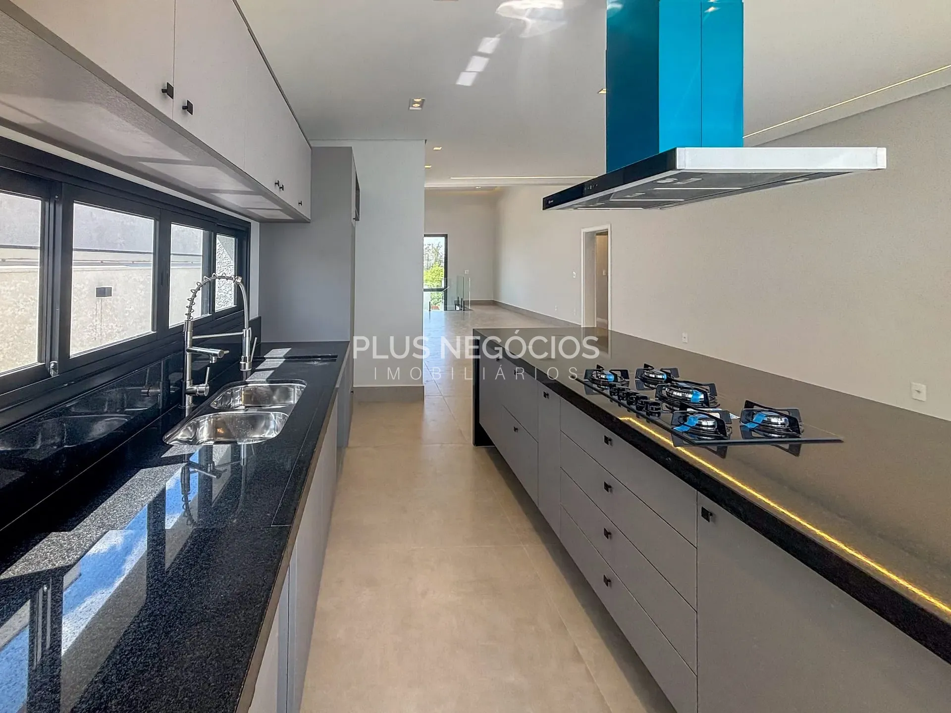 Casa, 3 quartos, 298 m² - Foto 36