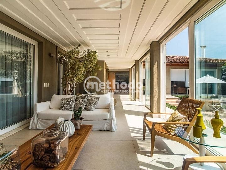Casa, 4 quartos, 603 m² - Foto 1